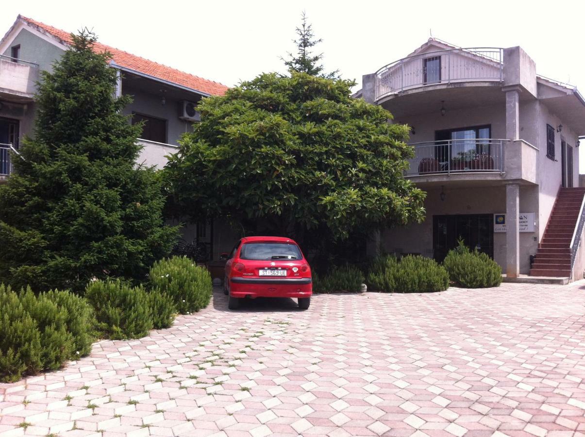 Eridan Apartment Kastela Exterior photo